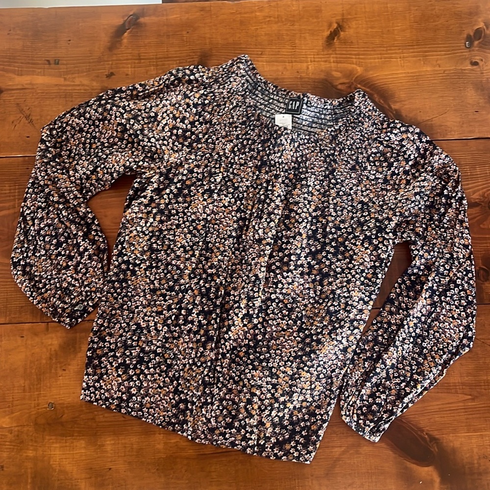 Gap floral long sleevee